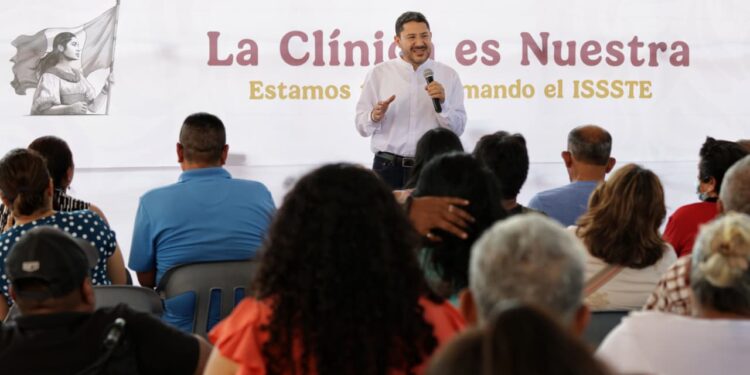 Supervisa Martí Batres asambleas de La Clínica es Nuestra 2026 en unidades del ISSSTE en Guerrero