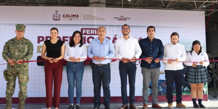 Secretaría de Educación realizó la Feria Profesiográfica 2026 en Colima