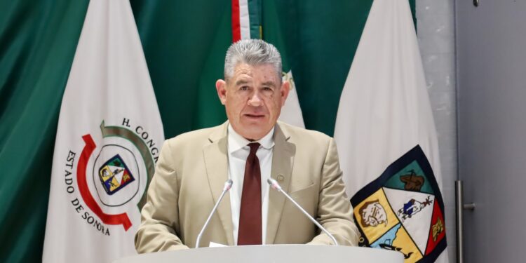 Próspero Valenzuela Múñer presenta iniciativa para garantizar la elección democrática de comisarios y delegados municipales