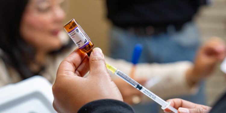 Llegarán a Tlaxcala 28 mil vacunas contra el sarampión cada semana