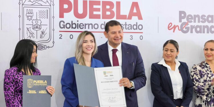 Protección de mujeres es política de estado en Puebla: Alejandro Armenta