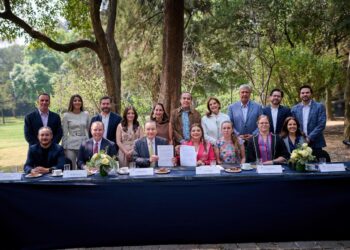 El Gobernador Alfonso Durazo impulsa crecimiento de La Sauceda con convenio de colaboración con el Bosque de Chapultepec