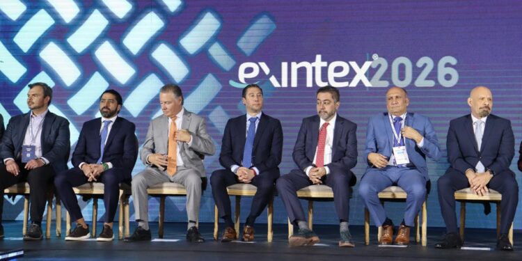Tlaxcala destaca en EXINTEX 2026 con empresas y diseñadores del sector textil
