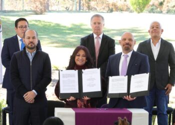 Firman gobierno estatal e industria textil convenio “Por el Bienestar del Medio Ambiente”