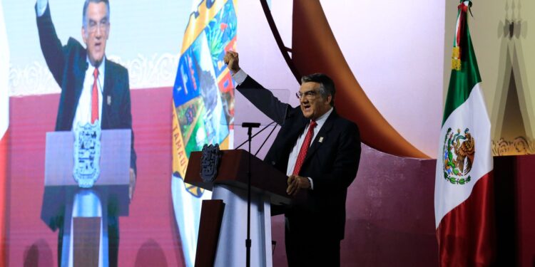 En su Cuarto Informe, el gobernador Américo Villarreal exhortó a evitar la reacción de aquellos que pretenden, desde las noticias falsas, abrir de nuevo el espacio a las oligarquías