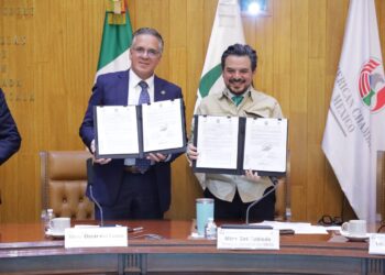 Firman IMSS y American Chamber of Commerce convenio para impulsar investigación clínica y fortalecer procesos institucionales