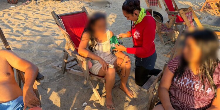 Realiza UEPC Colima segundo rescate de este jueves en Manzanillo; dos personas de Edomex fueron auxiliadas