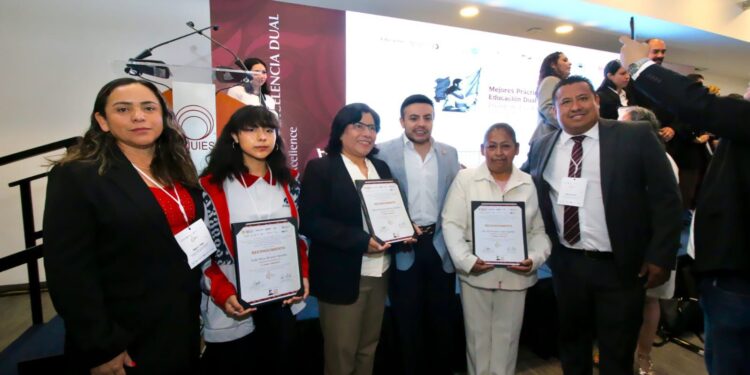 CONALEP Tlaxcala destaca a nivel nacional en premio de excelencia dual 2026