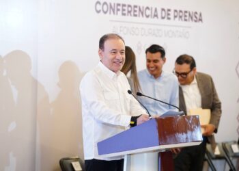 El Gobernador Durazo destina la mayor inversión registrada en uniformes escolares; inicia distribución el 6 de mayo