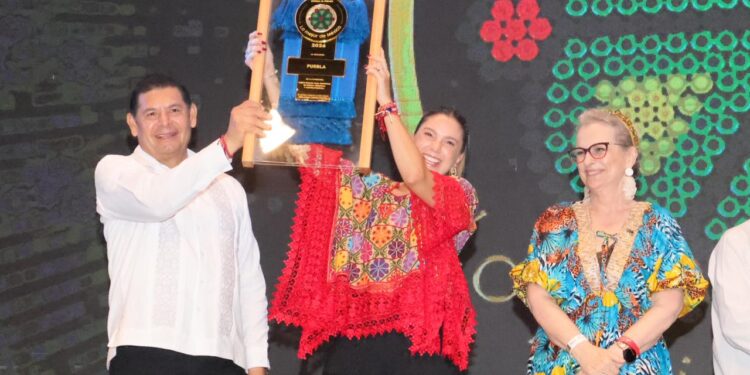 Puebla de gala, será sede del Tianguis Turístico 2027: Alejandro Armenta