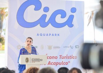 Colocan la gobernadora Evelyn Salgado Pineda, la secretaria de Turismo federal y el director de FONATUR, la primera piedra del proyecto Cici Aquapark