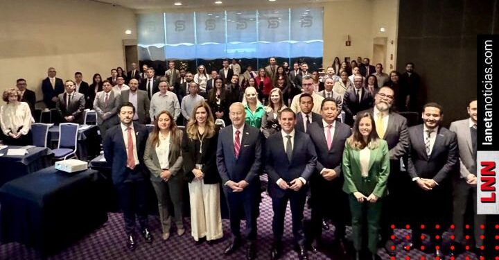 Ron Johnson suma esfuerzos contra finanzas ilícitas