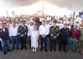 Con Tianguis del Bienestar, gobierno federal y estatal regresa al pueblo lo robado