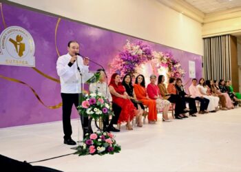 Gobernador Durazo reconoce a madres trabajadoras al servicio del Gobierno de Sonora