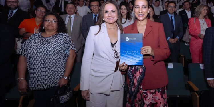Destaca Gobernadora labor de la CECAMED para resolver conflictos médicos con diálogo y sensibilidad