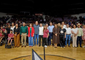 El Gobernador Durazo beca a más de 600 atletas sonorenses y asegura su formación deportiva