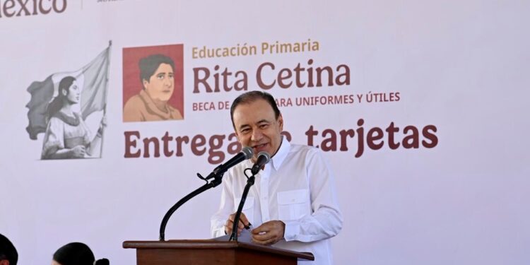 Arranca el Gobernador Durazo entrega de becas Rita Cetina para alumnas y alumnos de primarias públicas