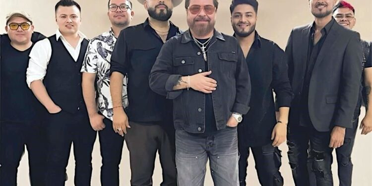 Saltillo vive una noche inolvidable al ritmo de La Firma y sus grandes clásicos