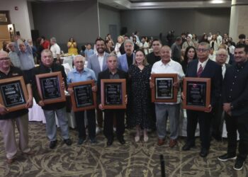 Reconoce Gobierno de Sinaloa a cronistas deportivos por el Día de la Libertad de Expresión