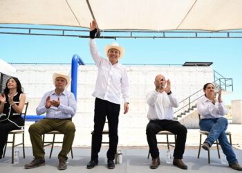 El Gobernador Durazo resuelve demanda de agua en Puerto Peñasco con entrega de planta tratadora
