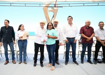 Acompañado de jóvenes sonorenses, el Gobernador Durazo vive la emoción del debut de México en la Copa Mundial de la FIFA 2026