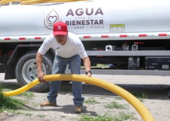 Gobierno de Puebla lleva Agua para el Bienestar a colonias con desabasto