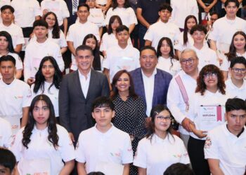 Encabeza Lorena Cuéllar graduación de 90 estudiantes del sistema educación dual del CECyTE-EMSaD