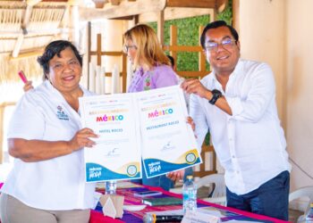 Sectur Guerrero fortalece la calidad turística de Pie de la Cuesta con la entrega de reconocimientos y registros