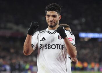 Raúl Jiménez estaría a un paso de firmar con Wolverhampton tras salir de Fulham
