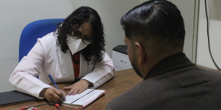 Promueve Salud Colima atención gratuita para hombres que presentan síntomas de andropausia