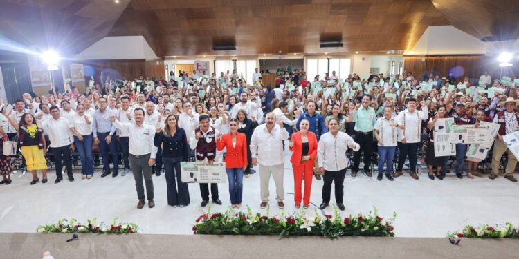 Evelyn Salgado une familias de Guerrero con programa “Lazos Migrantes»