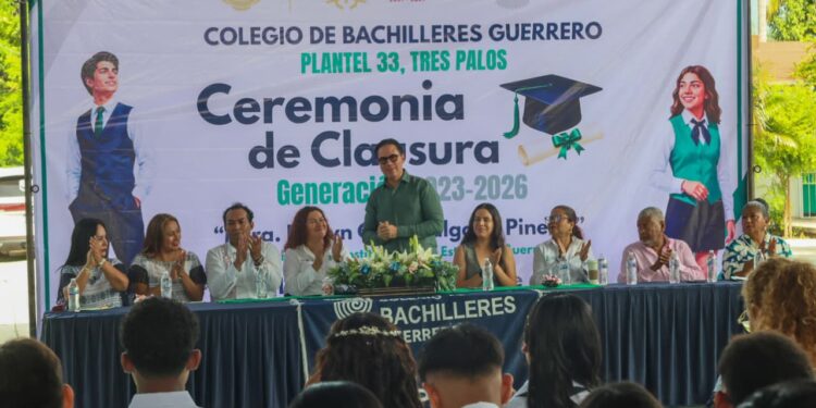 Apadrina René Posselt a la generación 2023-2026 del COBACH 33 de Tres Palos