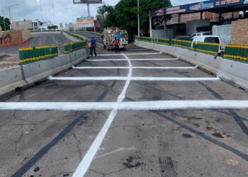 Se habilitaron  dos carriles a la circulación de oriente a poniente por la obra del puente del boulevard Pedro Infante.