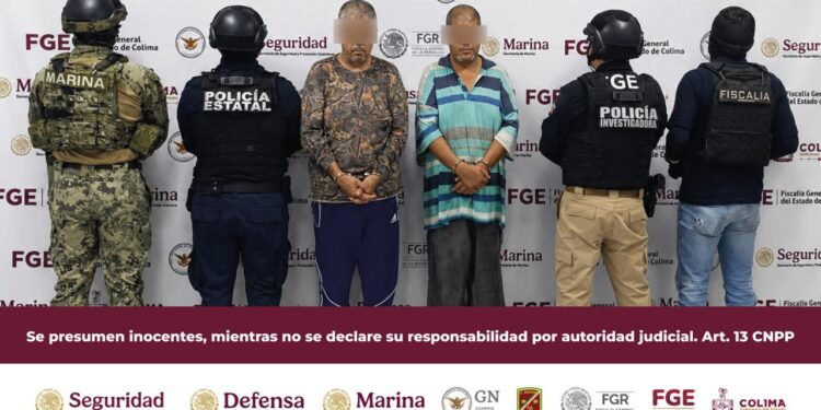 Detienen en Colima a dos hermanos con órdenes de aprehensión por homicidio en Jalisco
