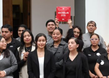 Gobierno del estado entrega placas michelin 2026 a restaurantes poblanos reconocidos