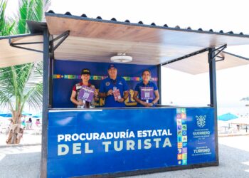 Refuerza Sectur Guerrero atención a visitantes con 8 módulos y 146 facilitadores turísticos durante el verano
