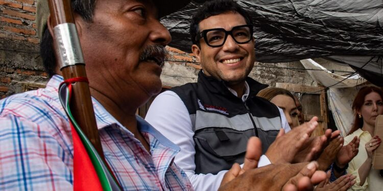 SEBIDES entrega apoyos humanitarios a 100 familias indígenas de Villa Juárez, Navolato