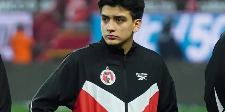 Gilberto Mora deja su futuro en manos del tiempo y sigue concentrado en la Liga MX