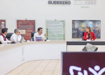 Evelyn Salgado y titular de CONAGUA fortalecen coordinación en proyectos de saneamiento y suministro de agua potable en Guerrero