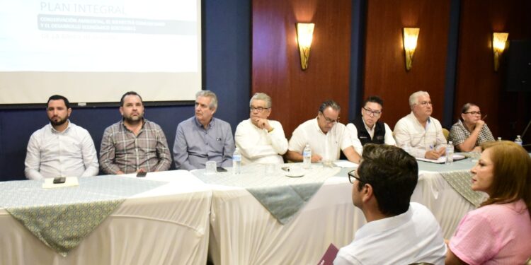 Presentan Plan Integral para la Conservación Ambiental, el Bienestar Comunitario y el Desarrollo Sostenible de la Bahía de Ohuira