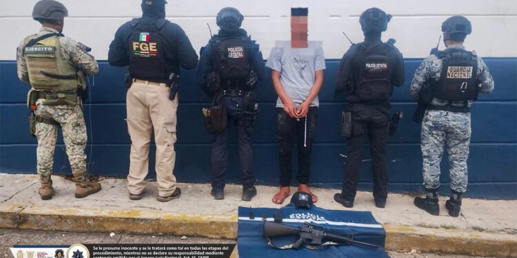 Detiene Policía Estatal a Luis “N” y asegura un arma larga en Texca, Acapulco