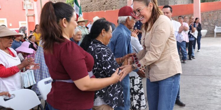 Becas para el Bienestar impulsan a las juventudes de Jerez: Vero Díaz