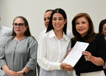 Asigna SEPyC plazas directivas, docentes y horas a maestros de Educación Básica