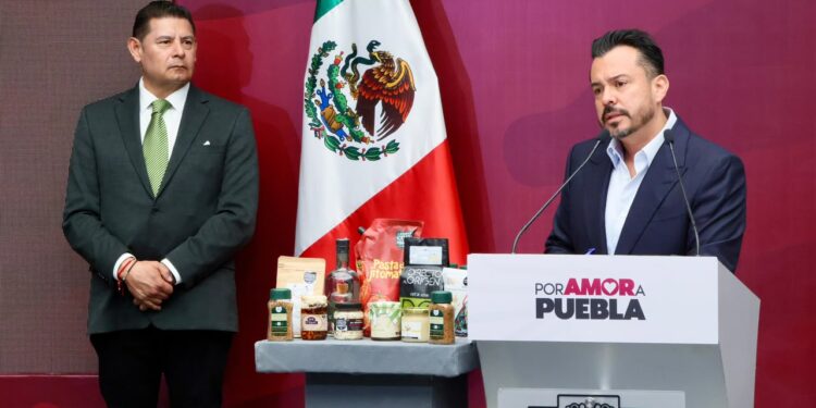 Gobierno del estado rinde cuentas de forma permanente ante las y los poblanos: José Luis García Parra