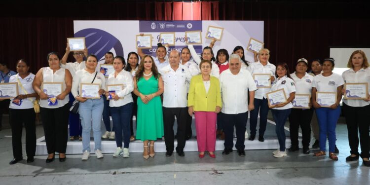 Reconoce Gobierno de Guerrero a mujeres que abren brecha en el sector transporte