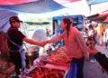 Tianguis y mercados, motores del bienestar y la economía social: Vero Díaz