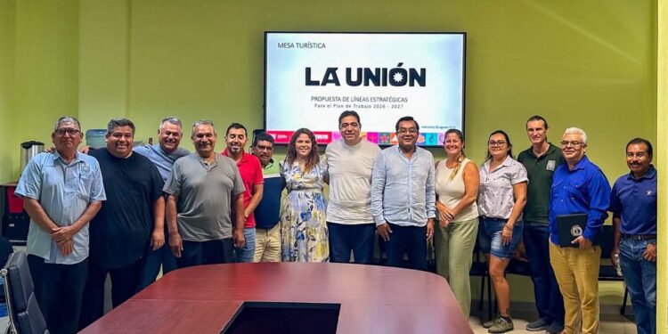 Sectur Guerrero fortalece coordinación con el sector turístico de La Unión para impulsar su desarrollo y promoción