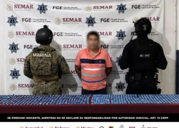 SSPC y Marina detienen a dos objetivos del Cartel Los Mezcales en Colima; les aseguraron más de 2 mil dosis de metanfetaminas