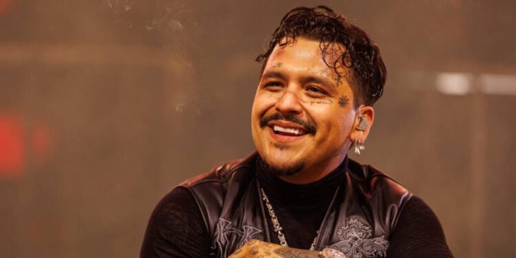 Exigen cancelar la presentación de Christian Nodal en el FIG 2026 de León