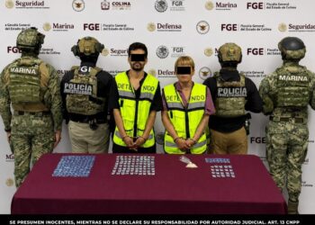 FGE, Marina y SSPC aprehenden a 2 objetivos presuntos integrantes del Cartel Los Mezcales; les aseguran más de 200 dosis de droga sintética